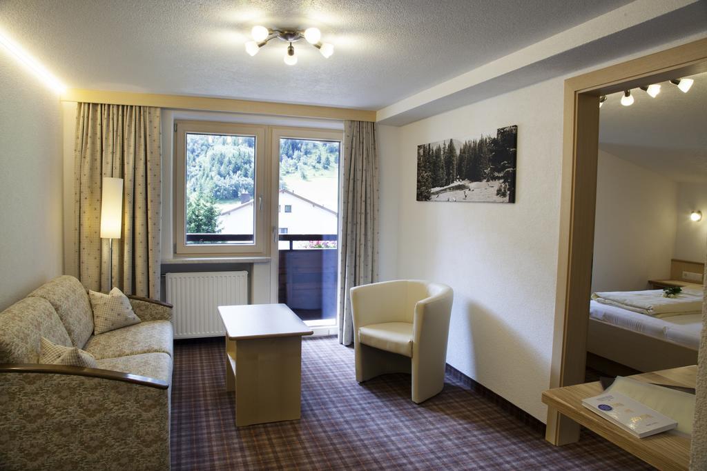 Hotel Landle กัลเทือร์ ภายนอก รูปภาพ